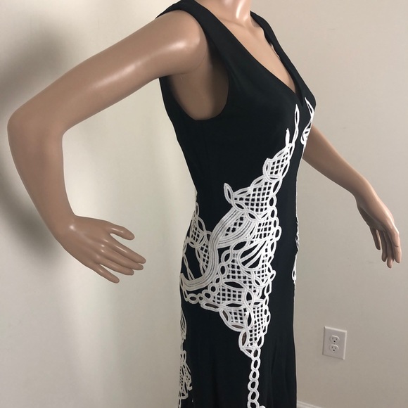 JONATHAN SIMKHAI | Appliqued Deep V-Neck Gown - Picture 6 of 13